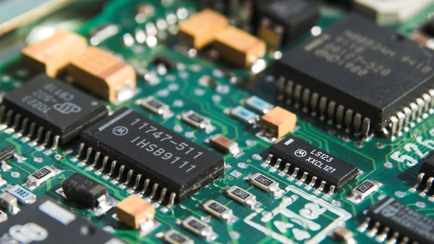 Logic IC Market Poised for Growth via AI-driven Edge Computing