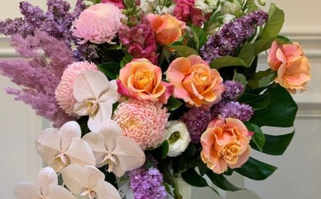 Order Flowers Online in Brighton: Quick, Fresh, and Beautiful